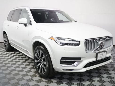 Used 2025 Volvo XC90 B6 Plus AWD/4WD image 9