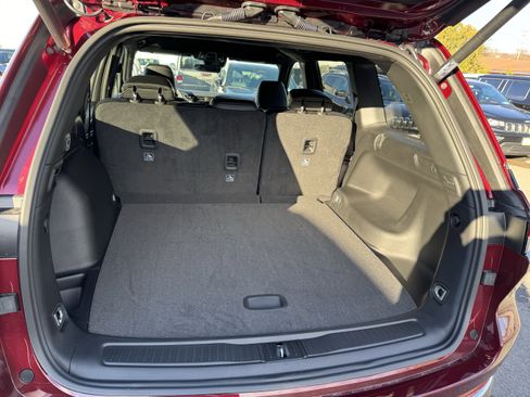 New 2025 Jeep Grand Cherokee Limited image 10