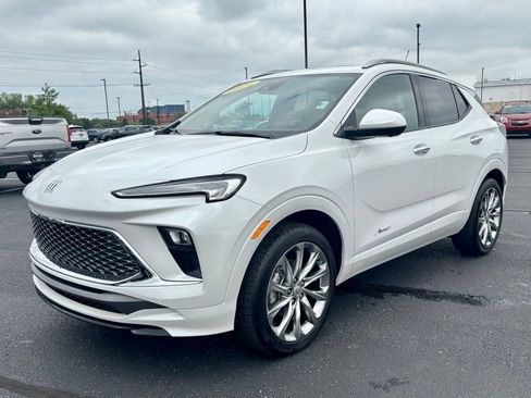 Used 2024 Buick Encore GX Avenir w/ Avenir Technology Package AWD/4WD image 3