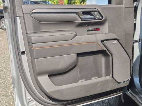 New 2026 GMC Sierra 1500 AT4 w/ Technology Package AWD/4WD image 9