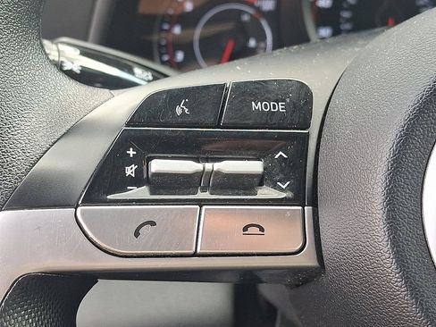 Used 2023 Hyundai Elantra SEL FWD image 21