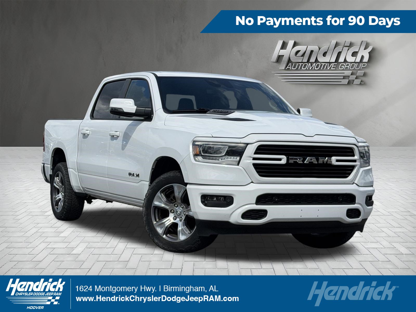 Used 2024 RAM 1500 Laramie AWD/4WD image 1