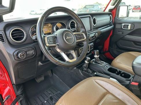 Used 2020 Jeep Gladiator Overland image 7