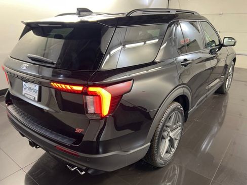 New 2026 Ford Explorer ST w/ Sun And Sound Package image 6