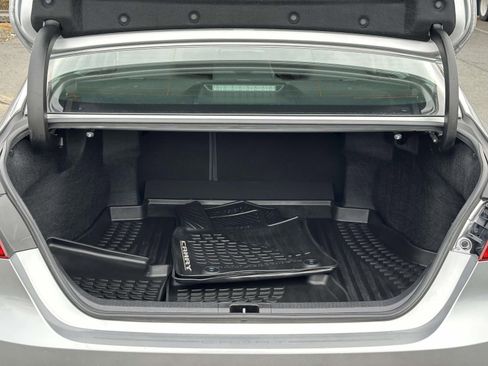 Used 2019 Toyota Camry LE image 24