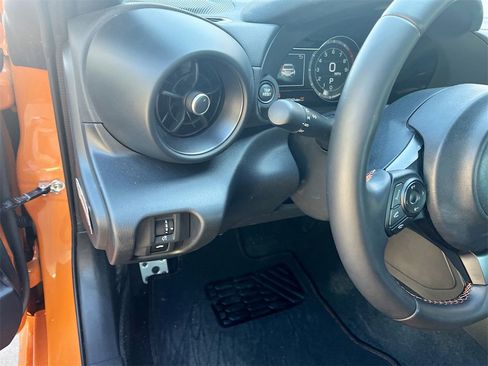 Used 2023 Toyota GR86 10th Anniversary SE image 10