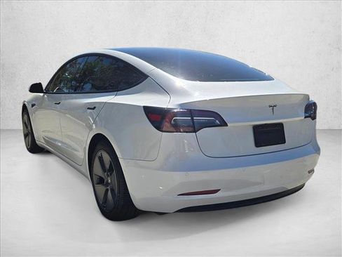 Used 2021 Tesla Model 3 Standard Range Plus image 7