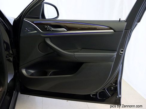 Certified 2025 BMW X4 xDrive30i image 34