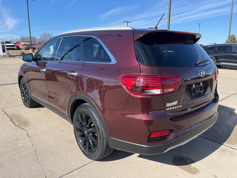 Used 2020 Kia Sorento EX image 3