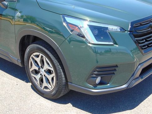 Certified 2023 Subaru Forester Premium AWD/4WD image 2