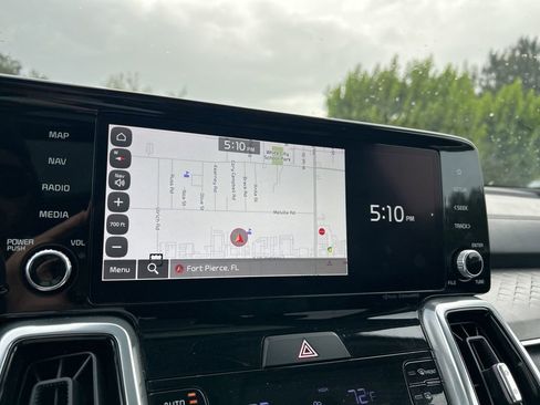 Used 2023 Kia Sorento SX image 27