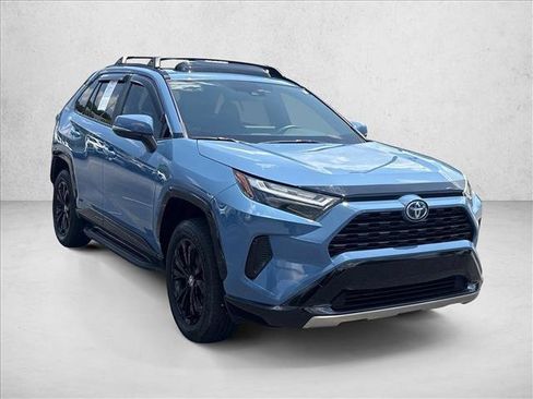 Certified 2023 Toyota RAV4 SE w/ Convenience Package AWD/4WD image 3