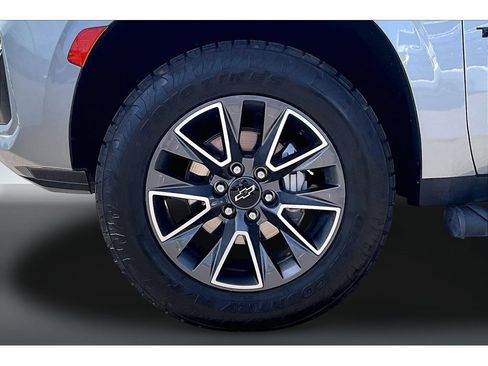 Used 2023 Chevrolet Tahoe Z71 w/ Luxury Package AWD/4WD image 35