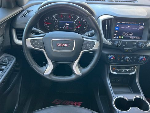 Used 2024 GMC Terrain SLT AWD/4WD image 19
