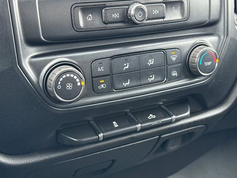 Used 2018 Chevrolet Silverado 2500 W/T image 20