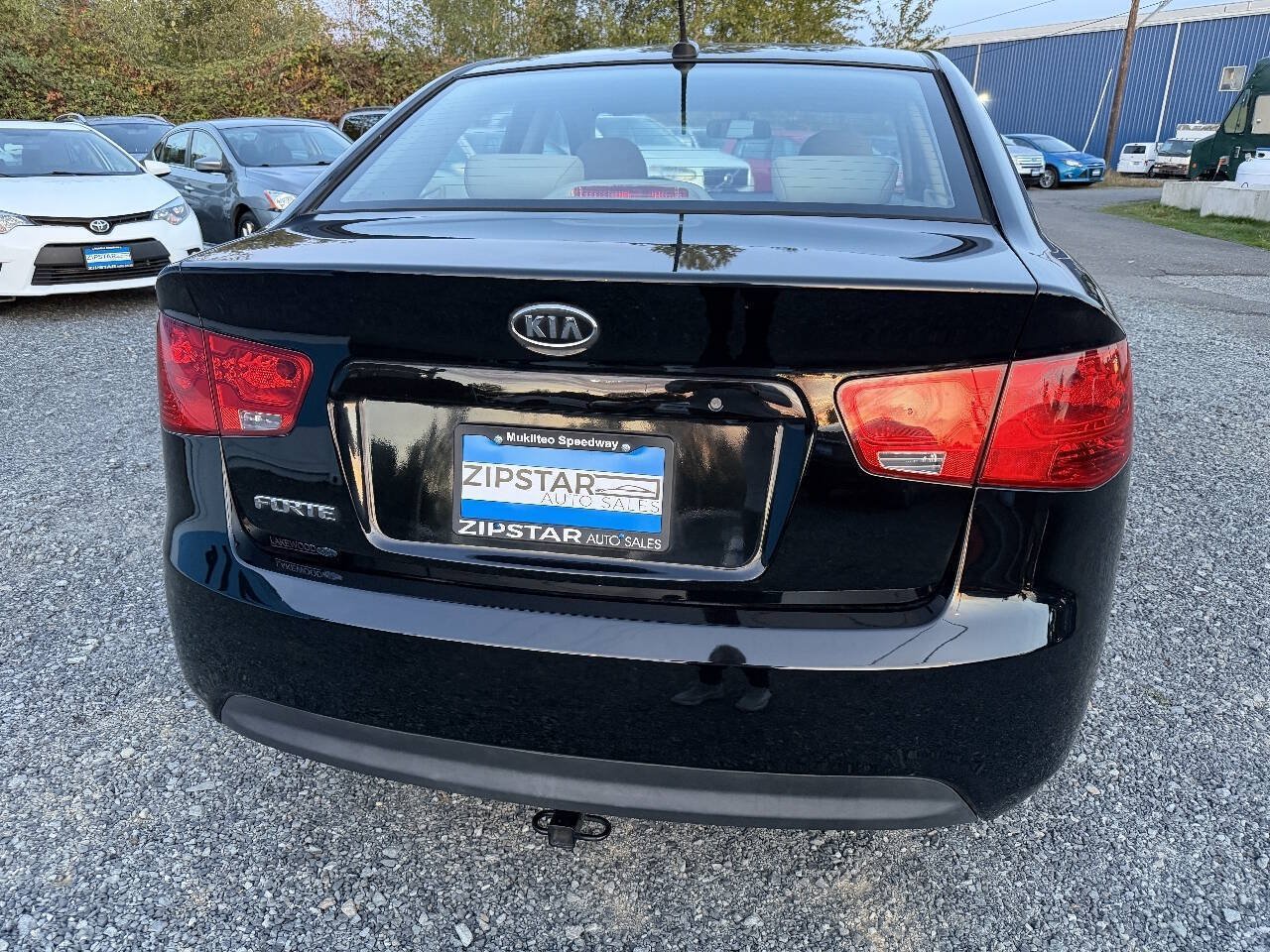 Used 2011 Kia Forte LX FWD image 4