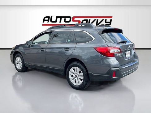Used 2018 Subaru Outback 2.5i Premium AWD/4WD image 5