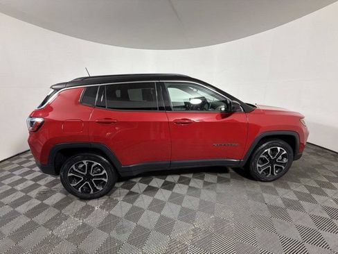 Used 2024 Jeep Compass Limited AWD/4WD image 7