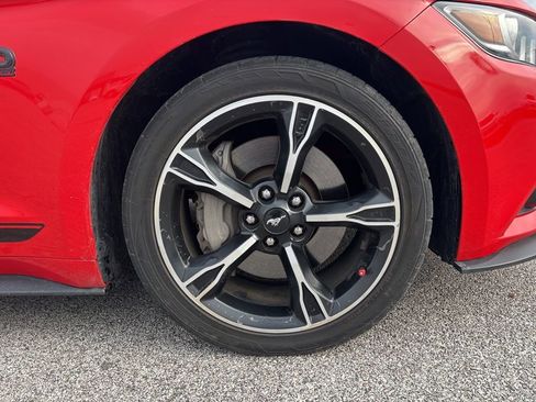 Used 2017 Ford Mustang GT Premium w/ Equipment Group 401A image 12