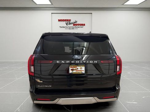 Used 2025 Ford Expedition Platinum AWD/4WD image 6