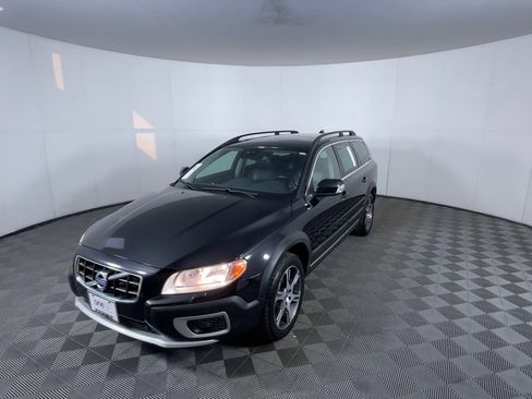 Used 2012 Volvo XC70 T6 Premier Plus image 3