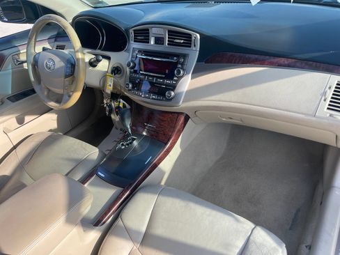 Used 2011 Toyota Avalon FWD image 16