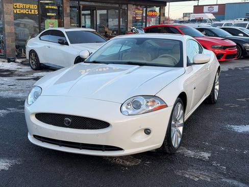 Used 2009 Jaguar XK Coupe image 11