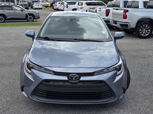 Used 2024 Toyota Corolla LE FWD image 2