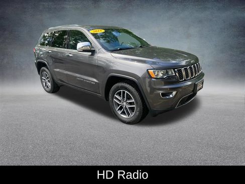 Used 2018 Jeep Grand Cherokee Limited AWD/4WD image 9