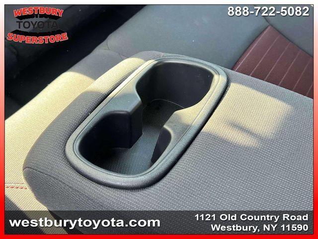Used 2024 Toyota Corolla SE w/ SE Premium Package FWD image 15