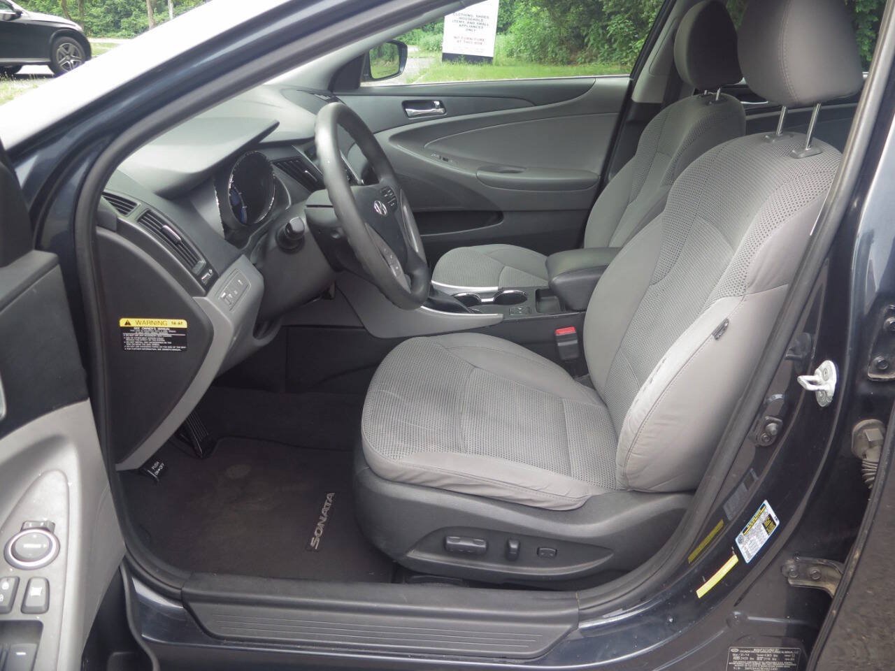 Used 2014 Hyundai Sonata GLS w/ Popular Equipment Group 2 FWD image 12