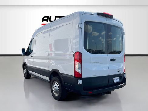 Used 2023 Ford Transit 250 Medium Roof AWD image 5