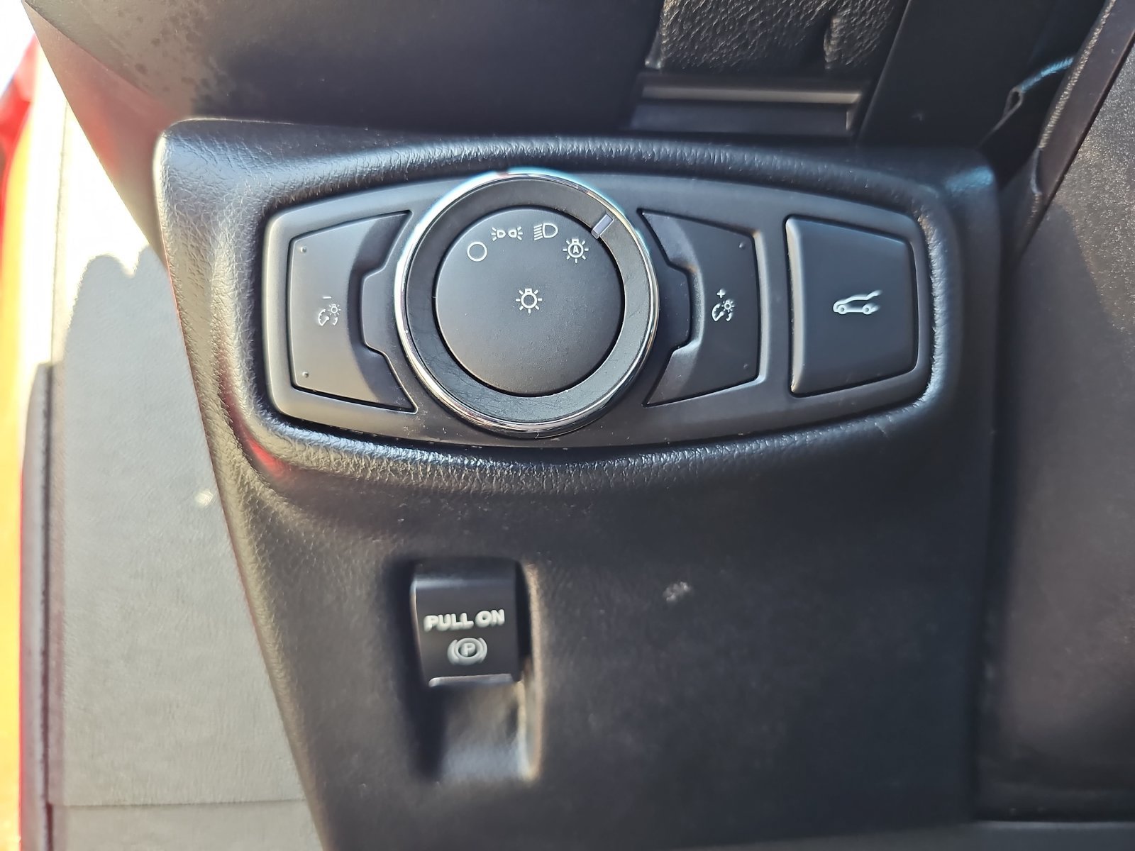 Used 2016 Lincoln MKX Select w/ Select Plus Package FWD image 29