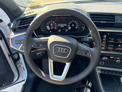 New 2025 Audi Q3 2.0T Premium image 20