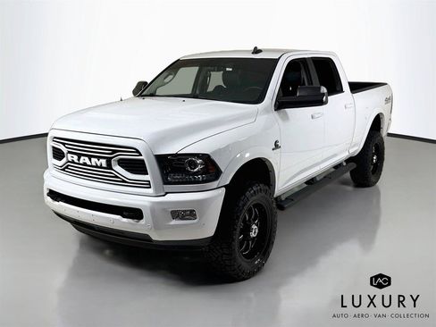Used 2018 RAM 2500 Laramie w/ Sport Appearance Group AWD/4WD image 4