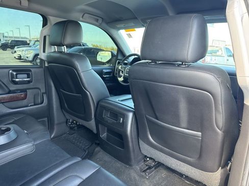 Used 2014 GMC Sierra 1500 SLT w/ SLT Crew Cab Value Package image 15