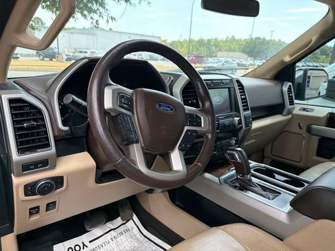 Used 2020 Ford F150 Lariat w/ Equipment Group 502A Luxury AWD/4WD image 8