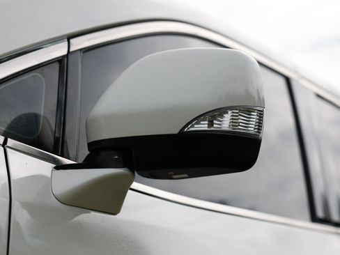 Used 2014 Nissan Quest SL FWD image 37