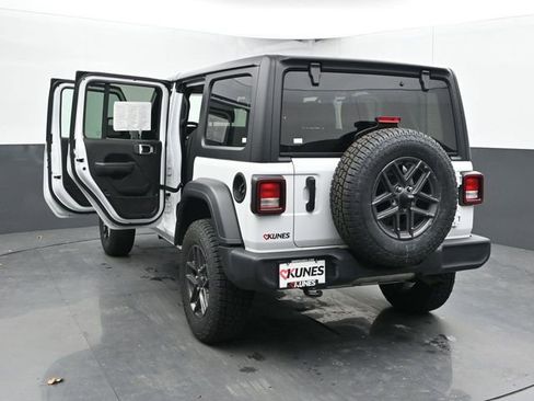 Used 2025 Jeep Wrangler Unlimited Sport AWD/4WD image 50