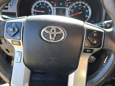 Used 2018 Toyota 4Runner SR5 image 22