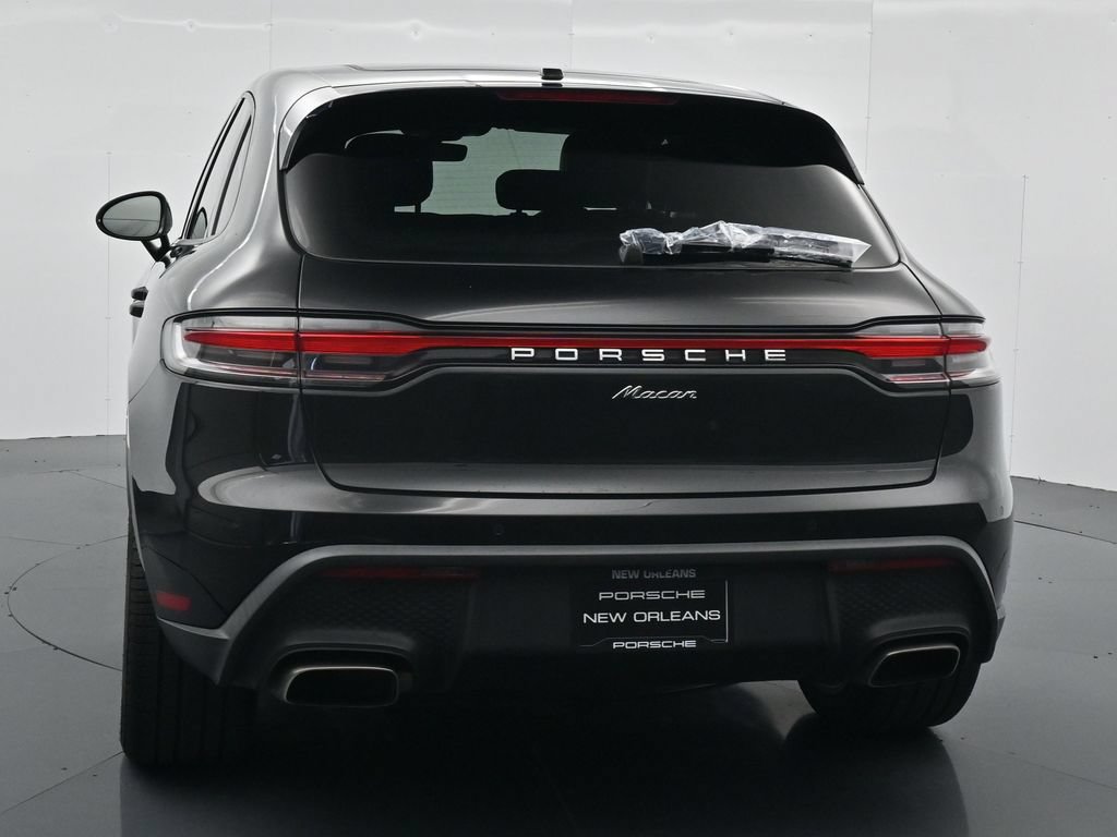 Certified 2023 Porsche Macan AWD/4WD image 6