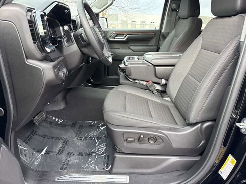 Used 2024 Chevrolet Silverado 1500 LT image 23