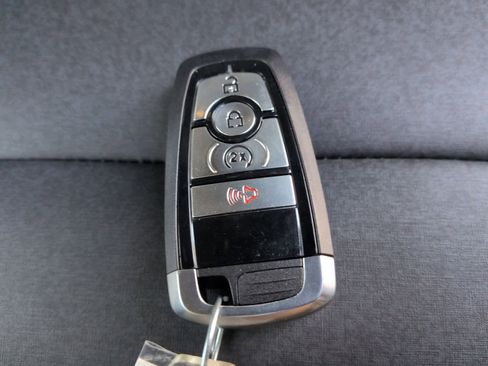 New 2025 Ford Bronco Badlands image 39