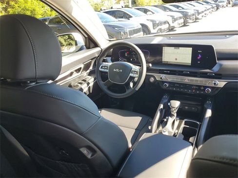 New 2025 Kia Telluride S image 13