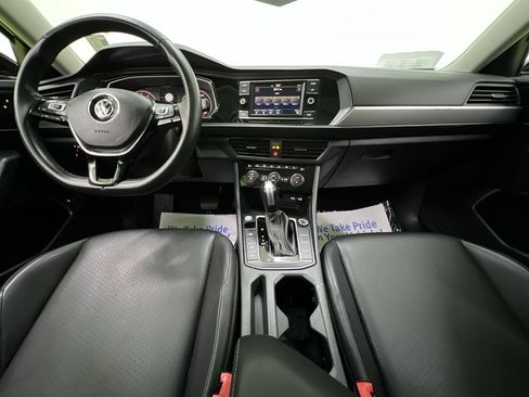 Used 2020 Volkswagen Jetta R-Line FWD image 17
