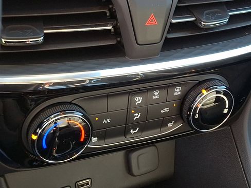 Used 2025 Buick Encore GX Sport Touring w/ Comfort Package image 15