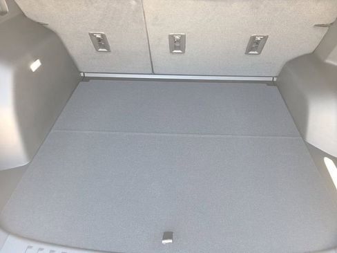 New 2026 Chevrolet Equinox LT image 6