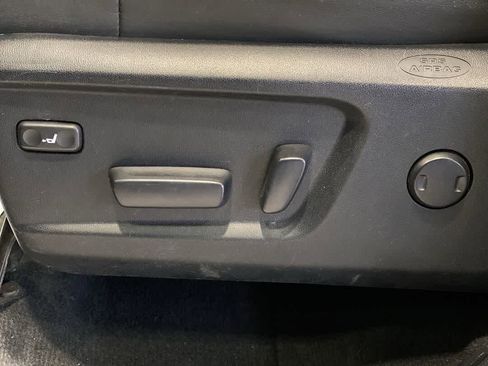 Used 2014 Toyota Tundra Platinum image 15