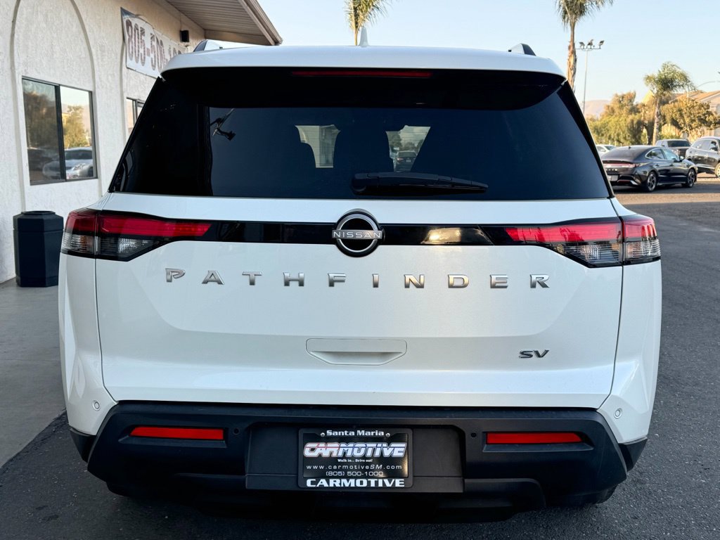 Used 2024 Nissan Pathfinder SV FWD image 5
