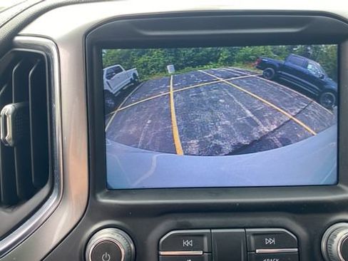 Used 2022 Chevrolet Silverado 1500 LT w/ Safety Package AWD/4WD image 13